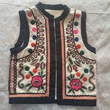 Vintage Ukrainian vest. boho style vest hippie style vest floral pattern vest 23
