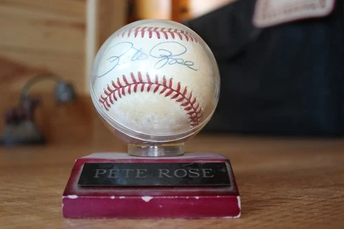 Pete Rose Cincinnati Reds Autographed ONL Baseball
