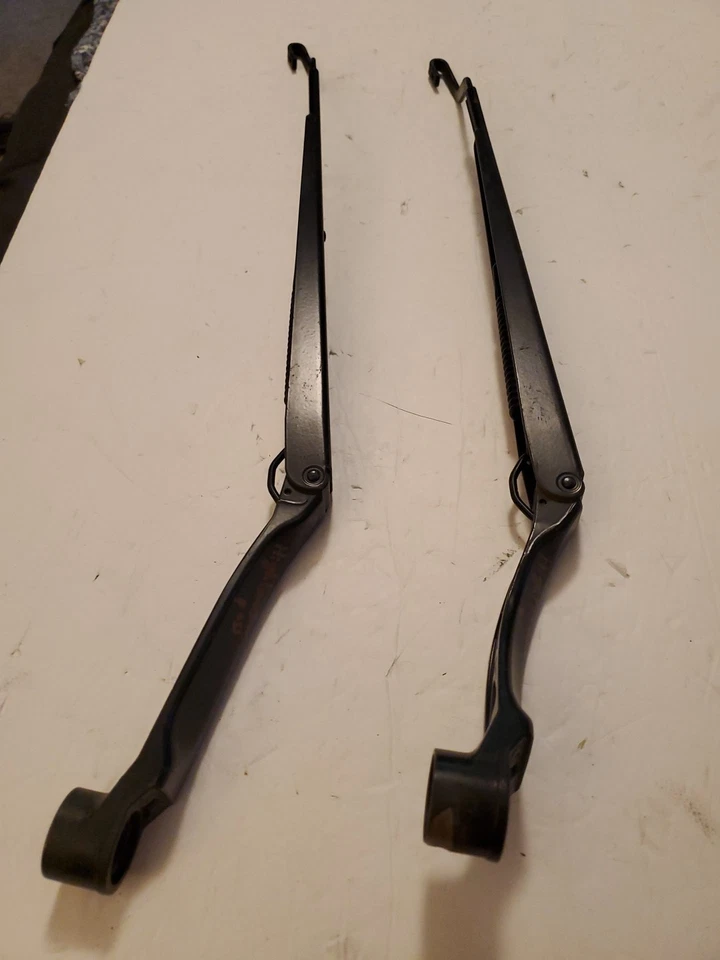 Toyota Highlander 2001-2007 brazos limpiaparabrisas izquierdo y derecho OEM Foto 4 de 4