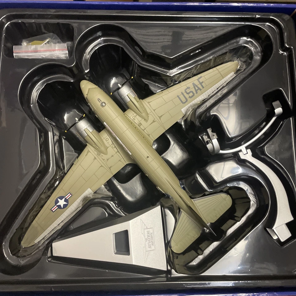 New! Corgi Airplanes Douglas C-47A SKYTRAiN$ 196.00 Make Offer - Image 3 of 4