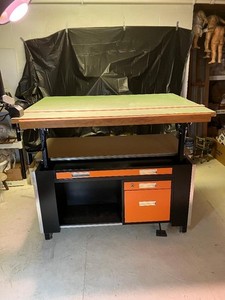 DRAFTING DESK/TABLE - EXCLNT COND - MAYLINE DESK-O-MATIC IV - 2 DESKTOPS ADJUST 