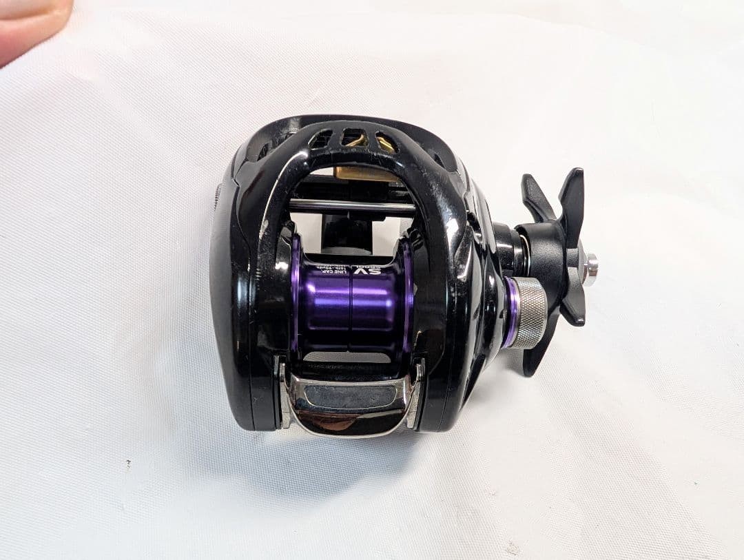 Handleless Daiwa 400HF Tatula SV TW8.1 Right-Handed Reel