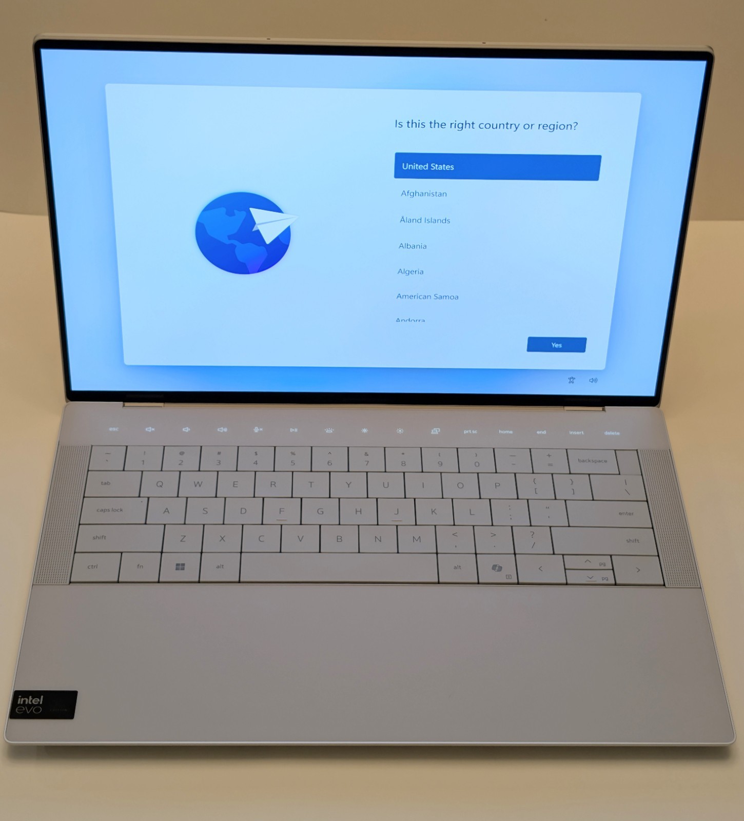 NEW-Dell XPS 14 9440 14.5″ OLED Intel Core Ultra 7 155H 32GB RAM 1TB SSD. ~R444~