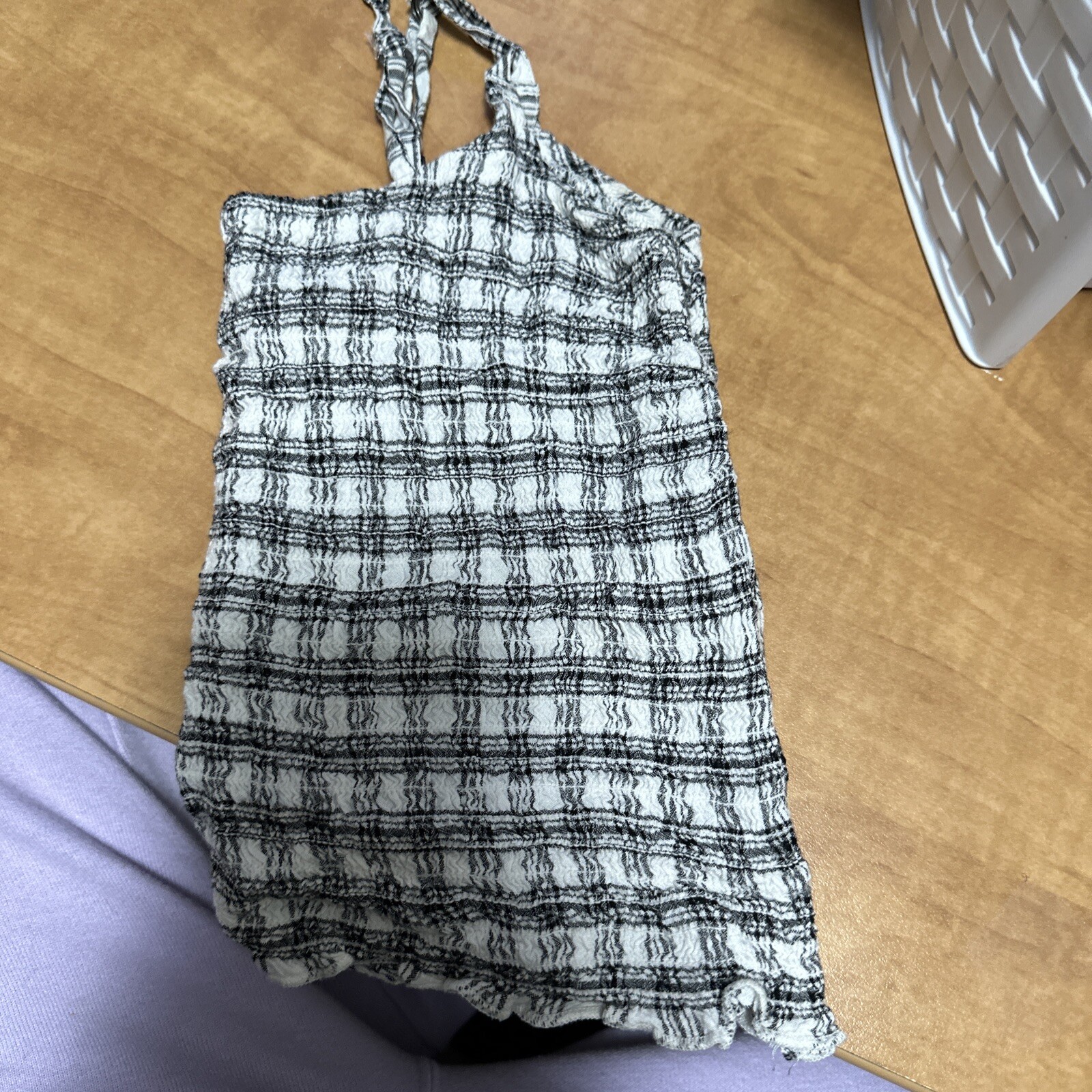 hollister crop top medium