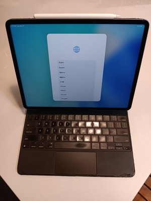 Apple iPad Pro 12.9-inch (5th gen) 1 TB Space Gray Apple Magic Keyboard & Pencil