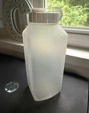 Vintage Rubbermaid 1 Quart 32 Oz Servin Saver Drink/Beverage Pitcher/Bottle