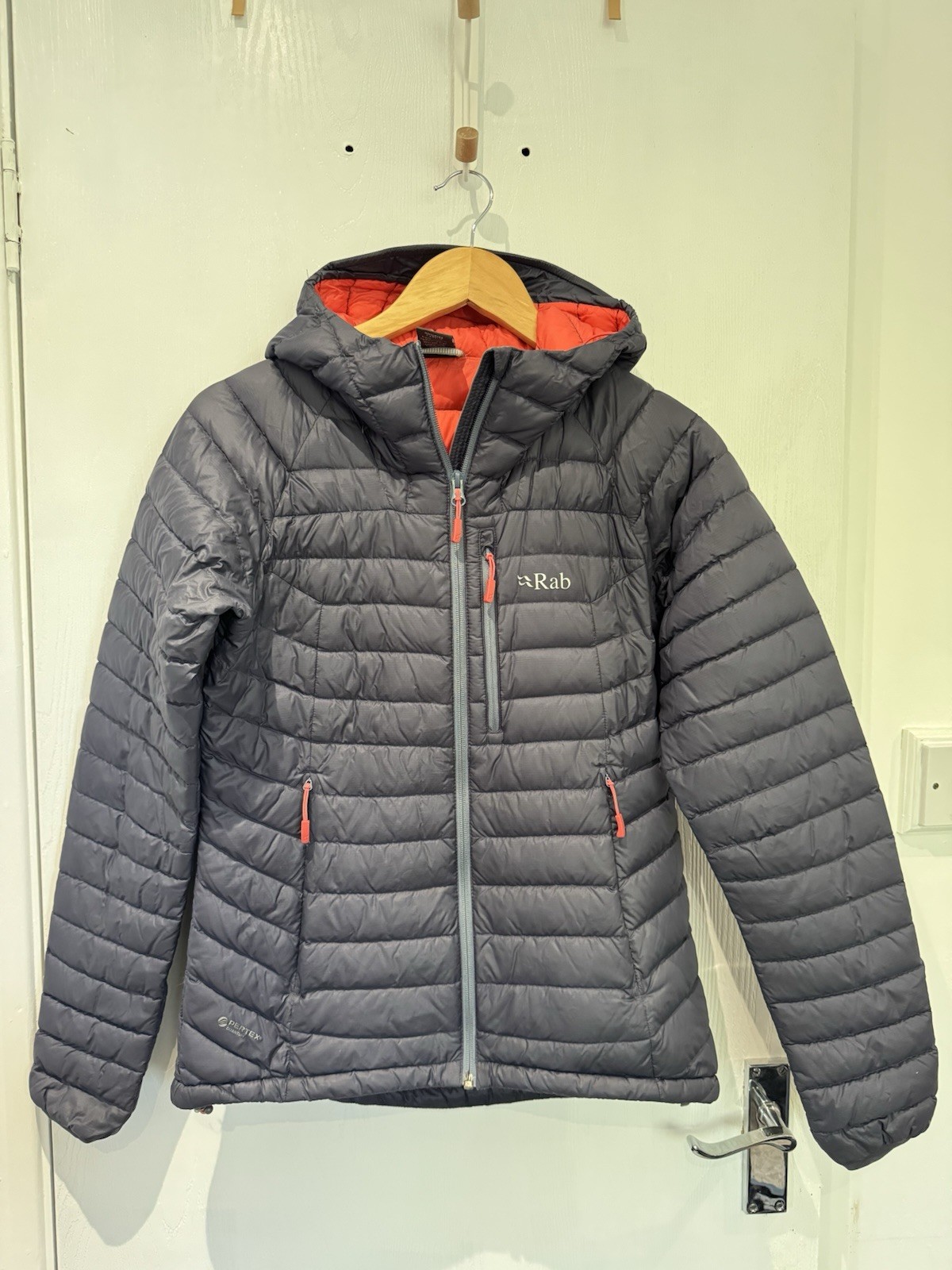 Chaqueta RAB Microlight Alpine para mujer acero/Passata UK 10