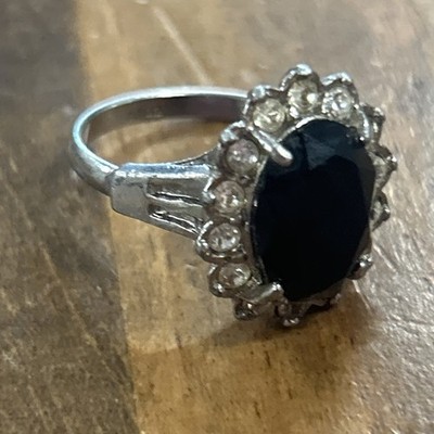 Vintage Avon Genuine Onyx Evening Glamour Silver Tone Ring Size 9
