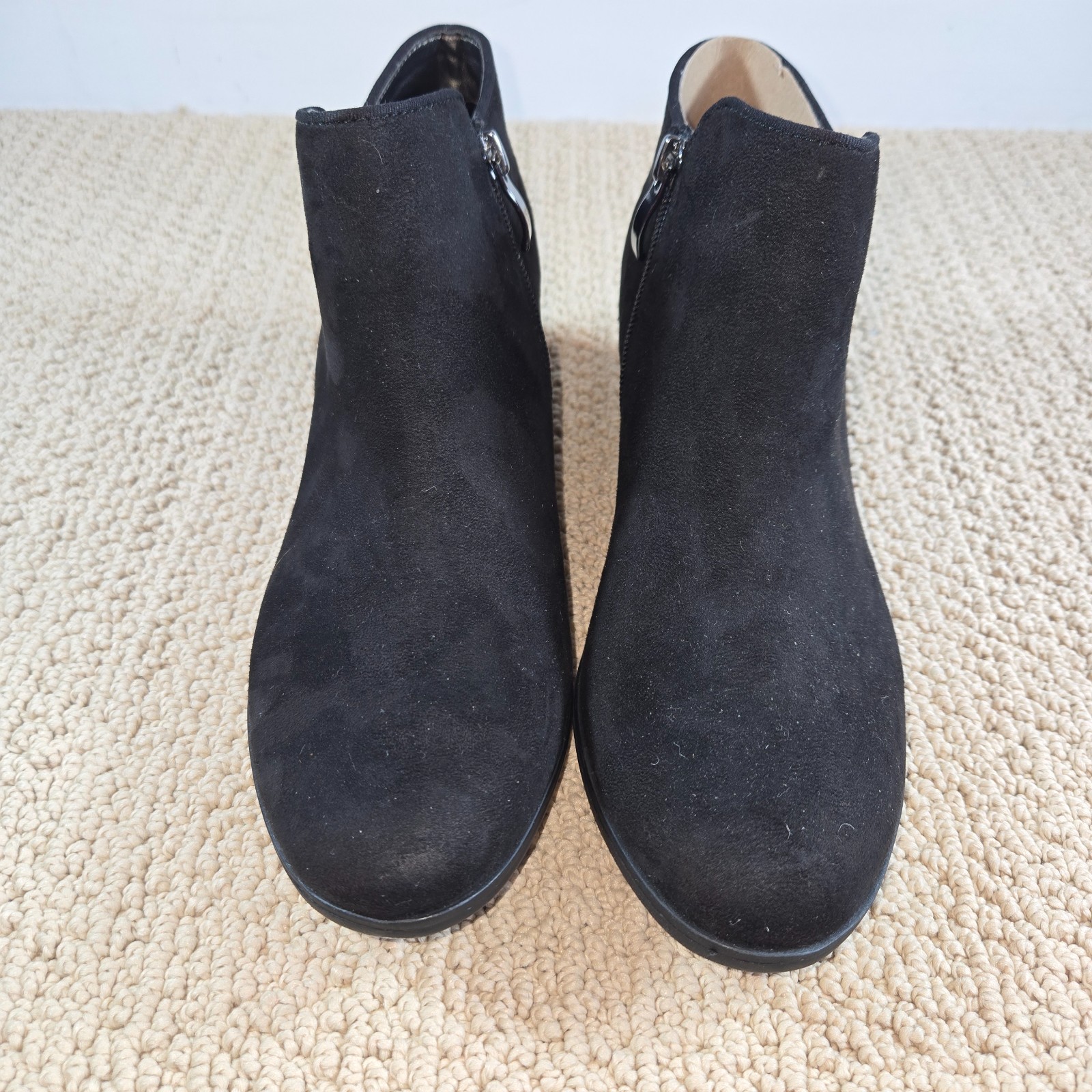 XAppeal Women’s Stewart Black Suede Zip Ankle Boots Size 7  1/2