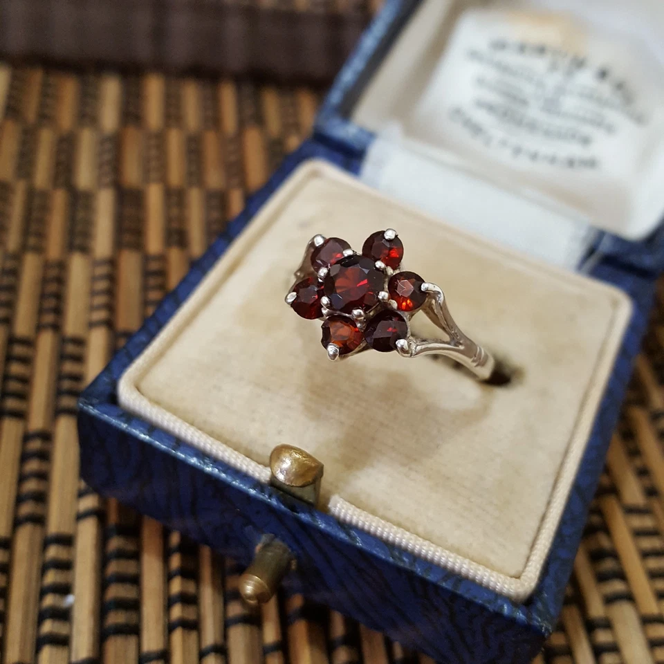 Anillo de Plata de Ley 925 Vintage, Anillo Granate Rojo Genuino, Talla J.5 EE. UU. 5 Foto 4 de 4