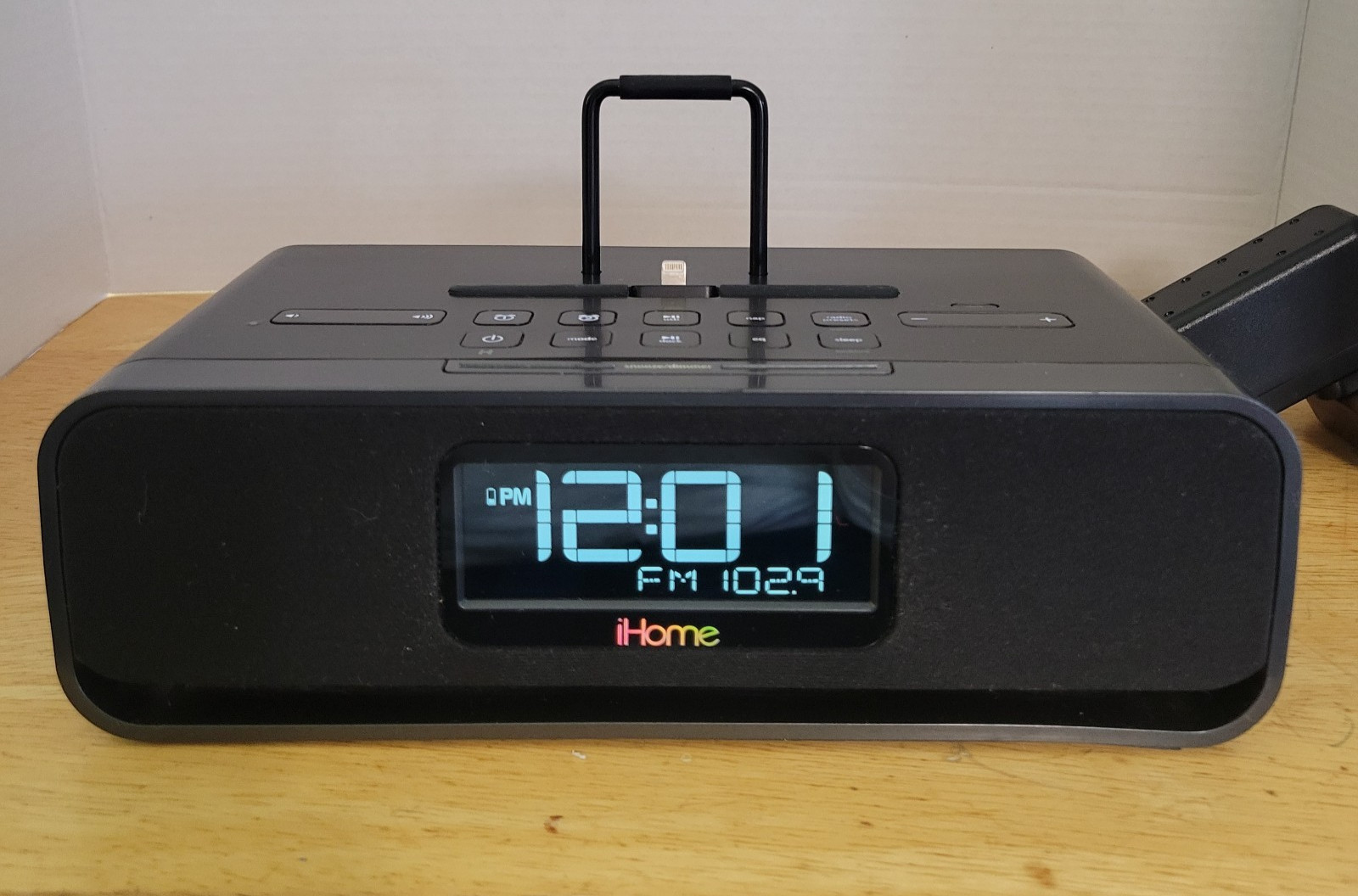 iHome iD91 Clock Radio Ipod Speaker Dock with Dual Alarm FM/AM Tested