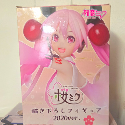 Taito Hatsune Miku Sakura Miku 2020 Ver. Anime & Manga Figure (2020)