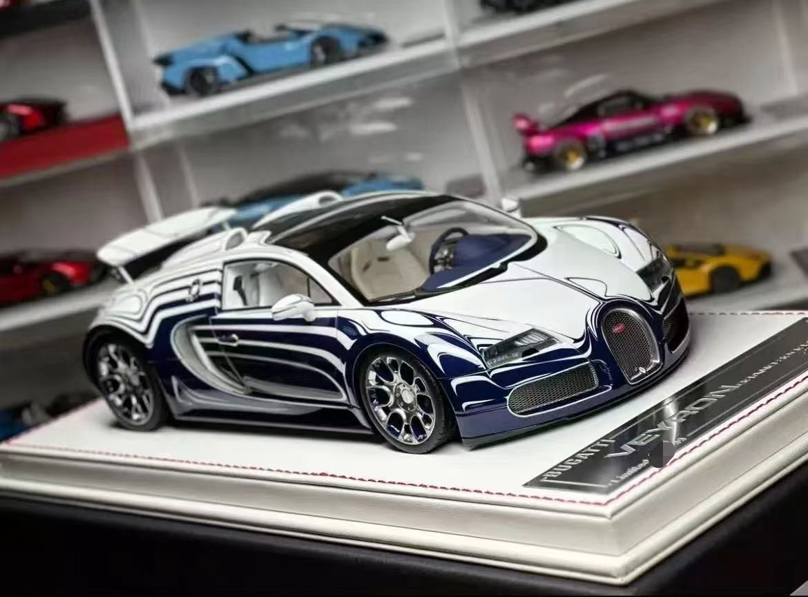 SUPER RARE* Davis & Giovanni 1/18 Bugatti Veyron Grand Sport L'or