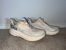Size 11 - Hoka One One Clifton 9 Vanilla / Astral