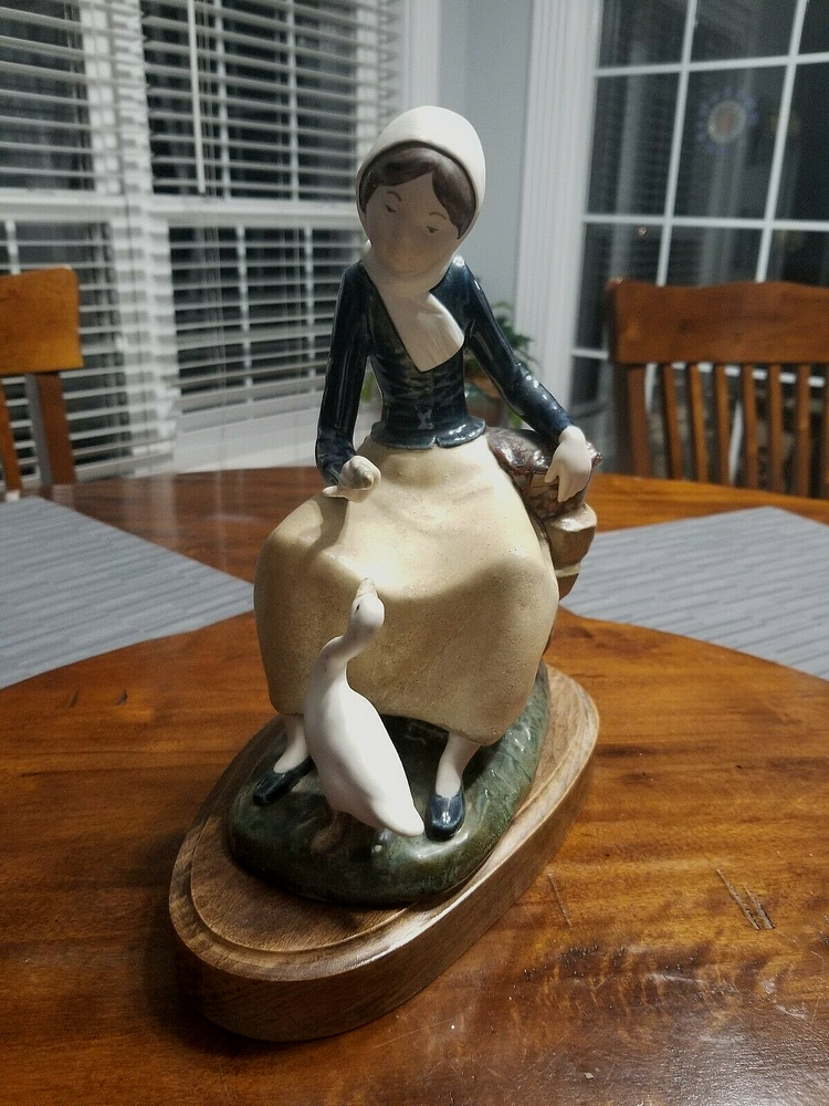 Rex Valencia  Porcelain Woman feeding Duck  Made in Spain Wood Base 8.5