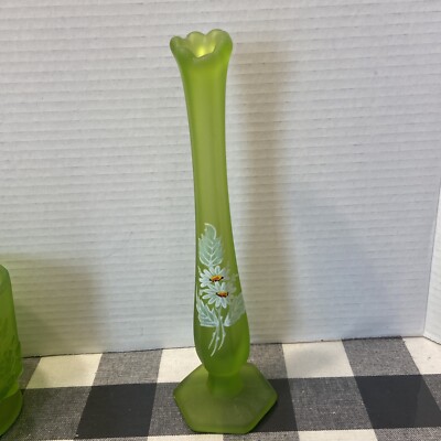 Vintage Westmoreland Green Satin Swung Glass Pedestal Flower  display picture 1