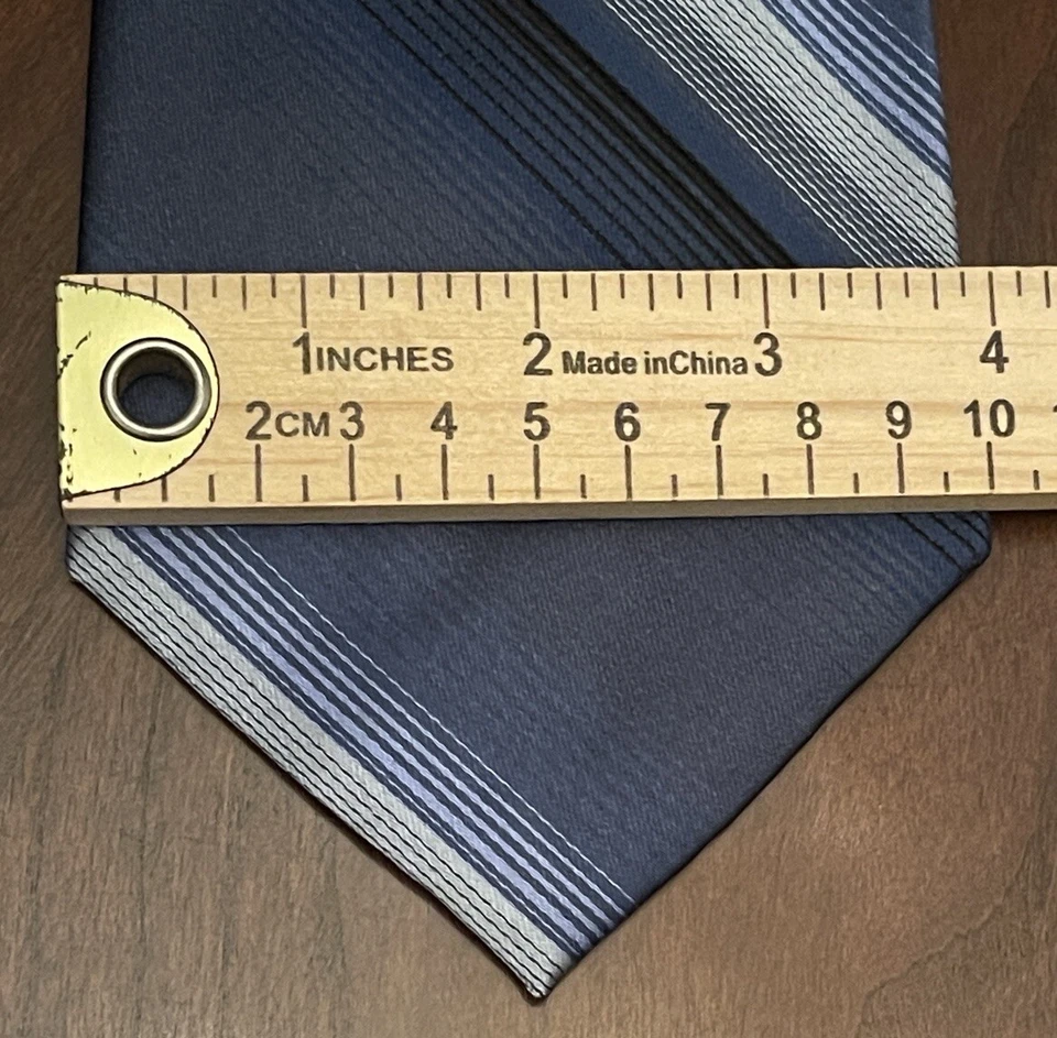 Corbata de cuello Stafford azul negra 100 % seda para hombre hecha en China Foto 4 de 4