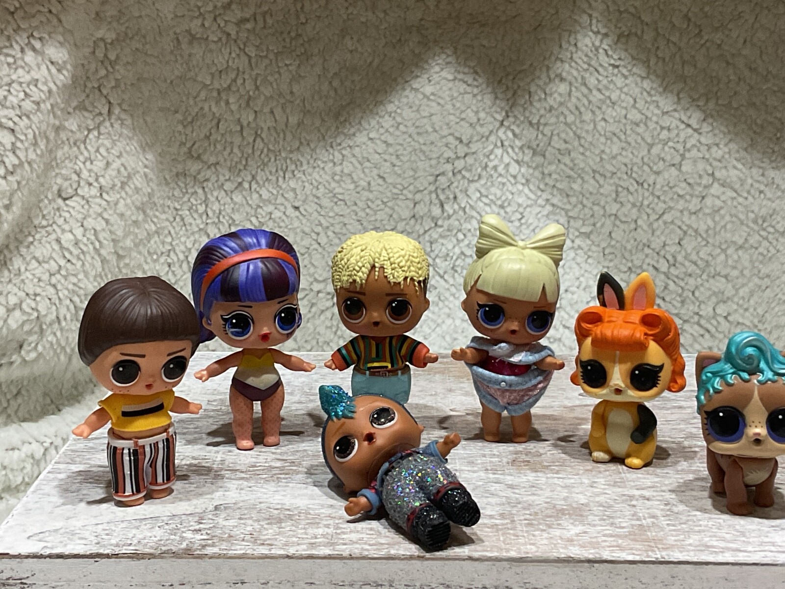 LOT OF 7 LOL SURPRISE DOLLS WITH PETS COLLECTIBLE TOYS