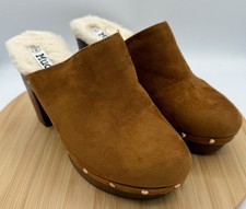 Mudd Women's Size 9 Slip On Clogs Mules Faux Tan Suede Faux Fur