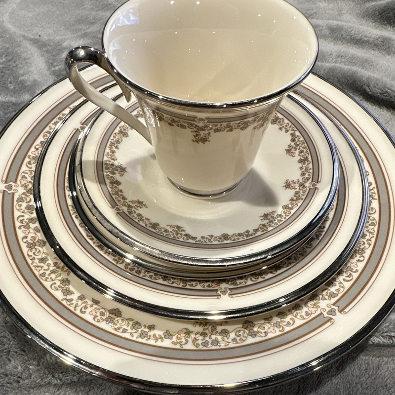 Lenox Lace Point VTG/discontinued; Dinner/Salad/Bread Plates Cup & Saucer USA