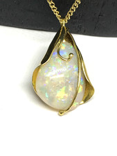 Vintage 18ct Gold Opal Pendant Necklace Chain 46cm long total weight 9.4g