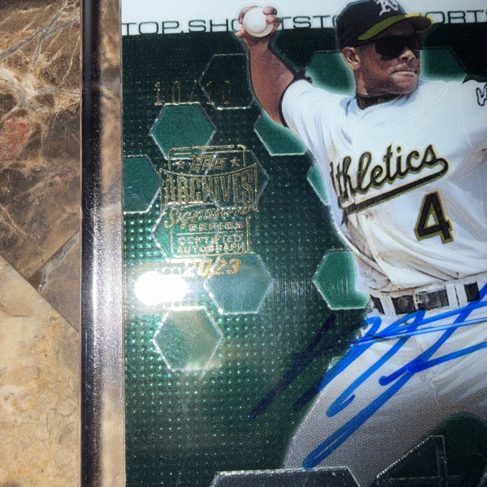 Topps Finest Miguel Tejada 2003 con tarjeta automática/10 Foto 3 de 4