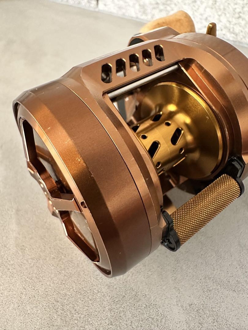 メガバス LIN10C RH Zircona Meteor Megabass LIN10C RH Zircona Meteor Fishing Reel | eBay