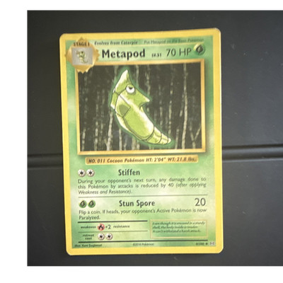 Pokémon Metapod Uncommon 4/108 Evolutions Regular English 70HP