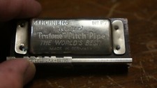 Vintage M. Hohner No. P7 Trutone Pitch Pipe GUITAR Made in Germany UNTESTED