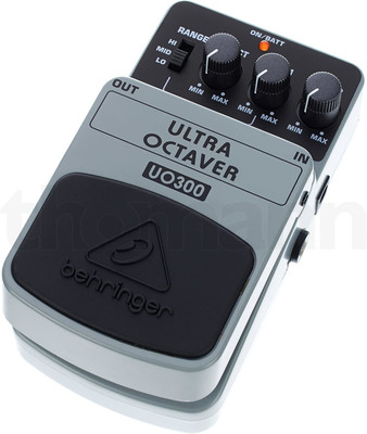 Behringer ULTRA OCTAVER UO300 3-Mode Octaver Effektpedal, 1er Pack