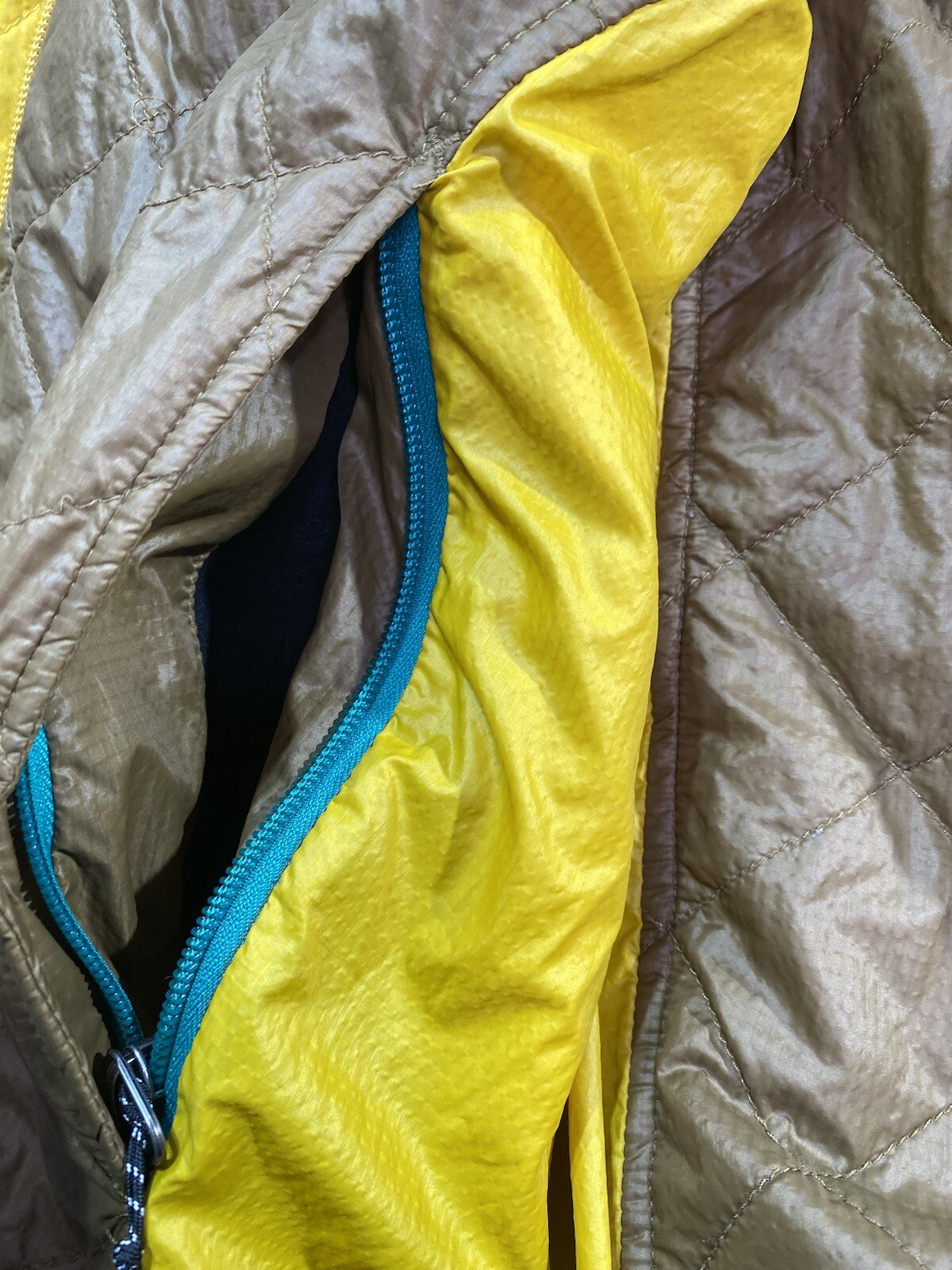 Trew Gear Polar Shift Wind Breaker  Primaloft 2013 Yellow Reversible Sz S  READ