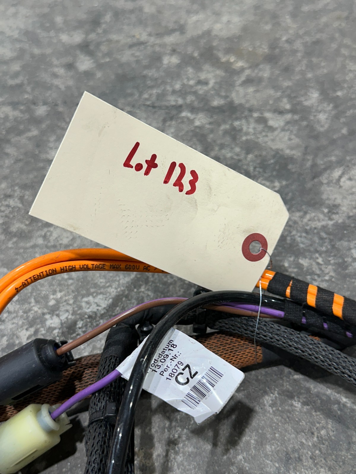 Lamborghini Urus 2018 Door cable P/N 4M1971227