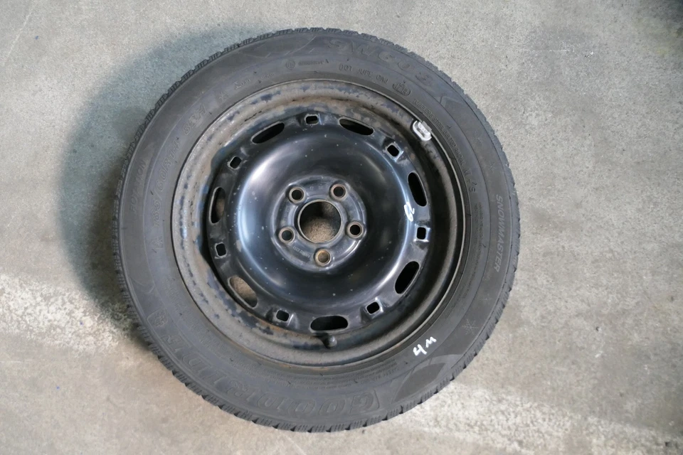 VW Polo 9N3 Ibiza Felgen Reifen 185/60 R14 82H Winterreifen 6jx14H2 ET37 # 5-6mm - Bild 4 von 4