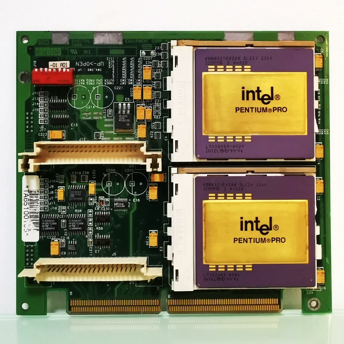Intel Pentium Pro CPU 2個セット Dual Pentium Pro 200Mhz DUAL CPU BOARD for vintage HP Compaq