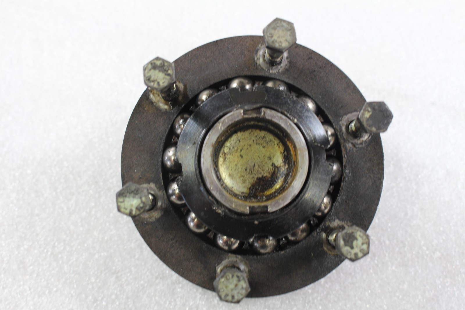 Ferrari Mondial, Front Wheel Hub, Used, P/N 124531