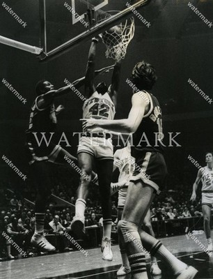 ER29 SPENCER HAYWOOD - PHIL JACKSON Knicks 8x10 11x14 16x20 Photo