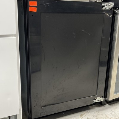 U-Line U2224BEVINT60B 24'' Built-in Beverage Center, Integrated