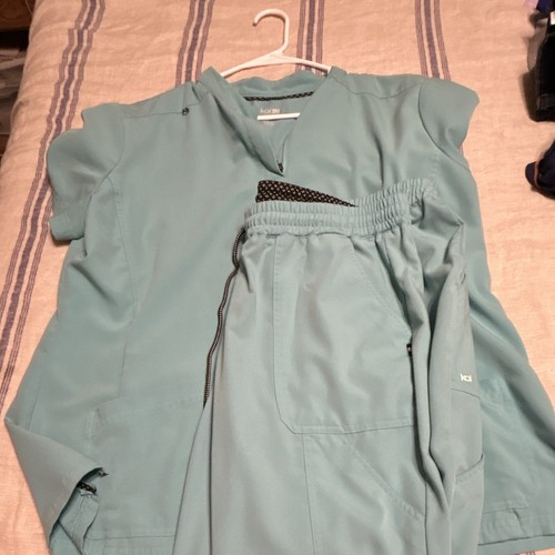 Koi Next Gen Women’s XL Blue Solid Knit Scrub Set Top & Pants Medical