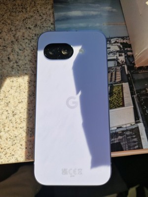 Google Pixel 9a / 128 GB Speicher / 8 GB Arbeitsspeicher