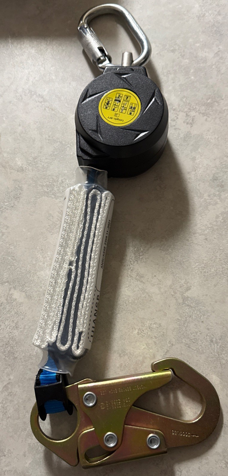 6Ft Self-Retracting Lifeline Lanyard Fall Protection ANSI 130-310lbs Small Hook