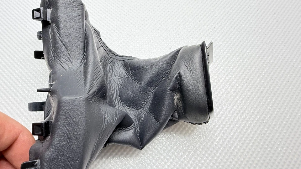 2019 - 2024 TOYOTA RAV4 CENTER CONSOLE TRANSMISSION GEAR SHIFTER LEVER BOOT OEM - Image 4 of 4