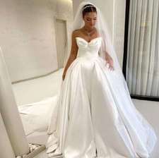 Sweetheart Pleat Ball Gown Wedding Dresses Elegant Bow Princess Bridal Gowns