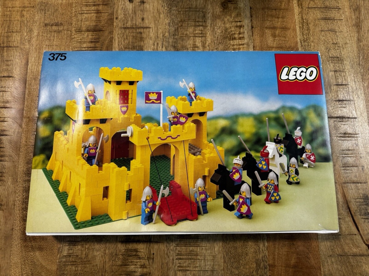 First Lego Castle Yellow 10305 Lion Knights' Castle