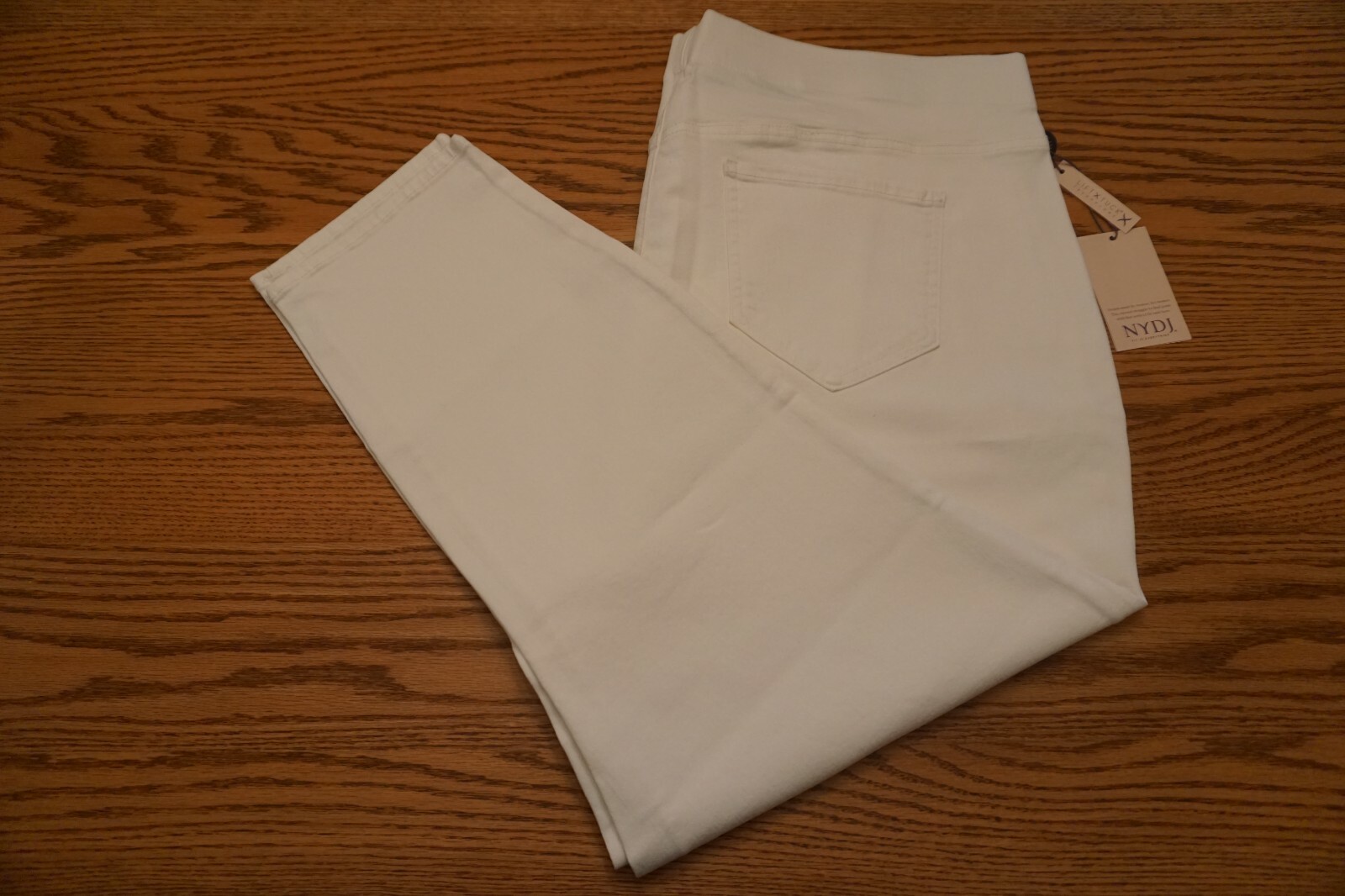Capri Released Hem Optic White