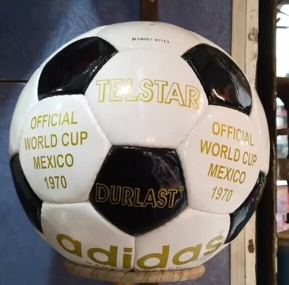 FIFAワールドカップ1970メキシコ 公式試合球Adidas TELSTAR Made