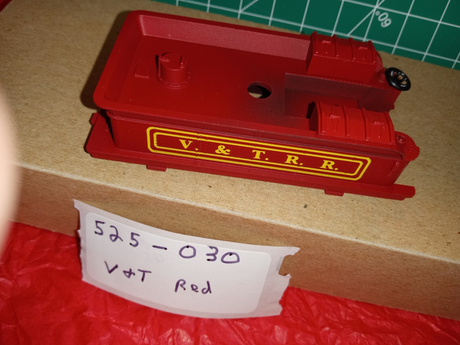OLD TIME TENDER BODY SHELL V&T RR RED ALL PLASTIC  BY IHC/PERFECTA NEW 525-030
