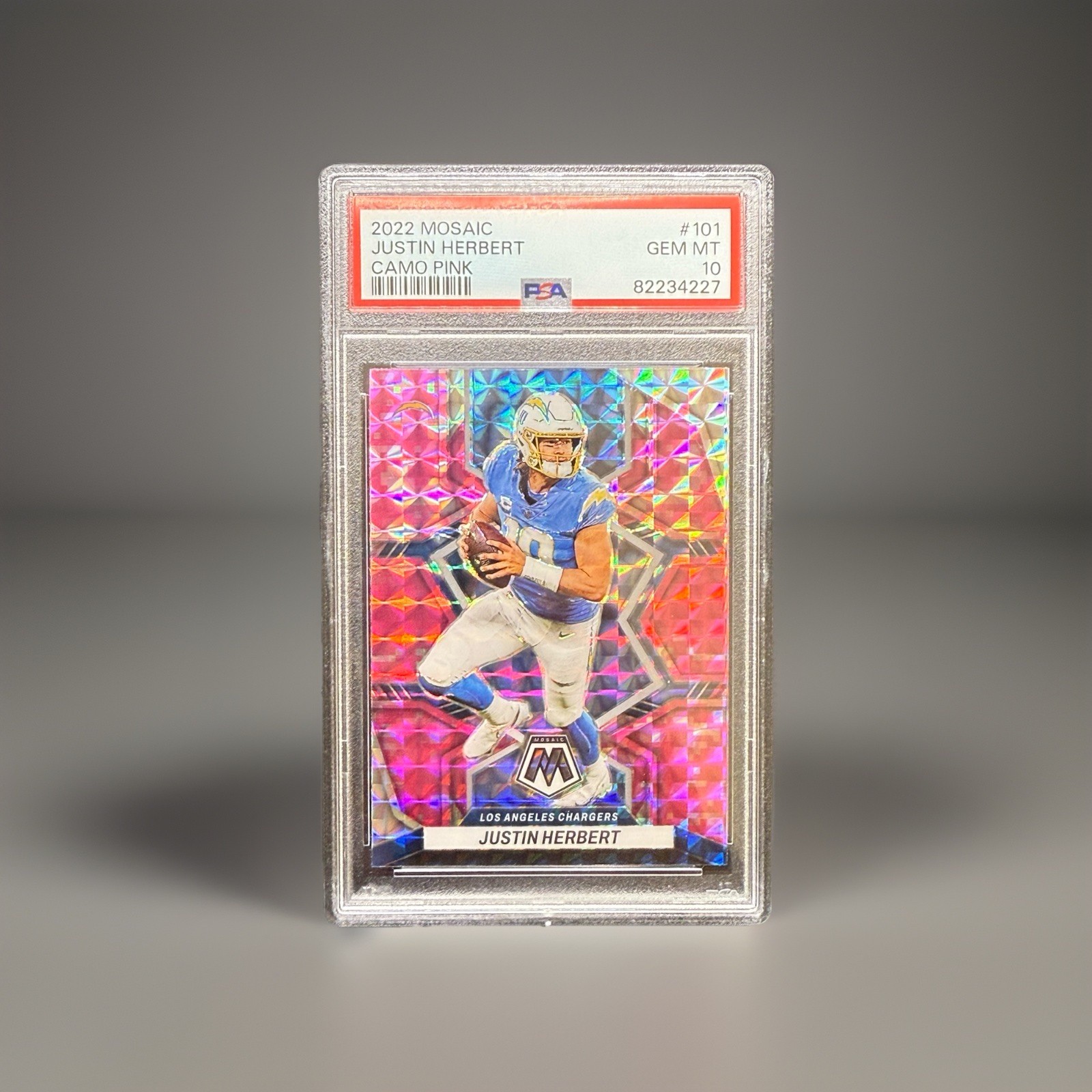 2022 Panini Mosaic Football #101 Justin Herbert Camo Pink Prizm PSA 10