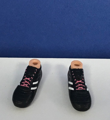 Bratz Puppenzubehör Schuhe Cloe Fußball Fußballschuhe schwarz NUR SCHUHE