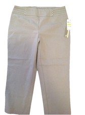 JM Collection Rivet Accents in Lunar Grey Capri Pants Woman s Size Medium  NWT