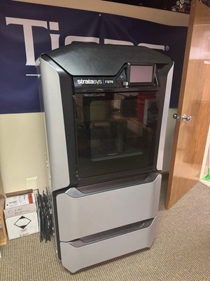 Stratasys F370 3D Printer   14''x10''x14'' Build,  Low Hours, Spare Heads + Media